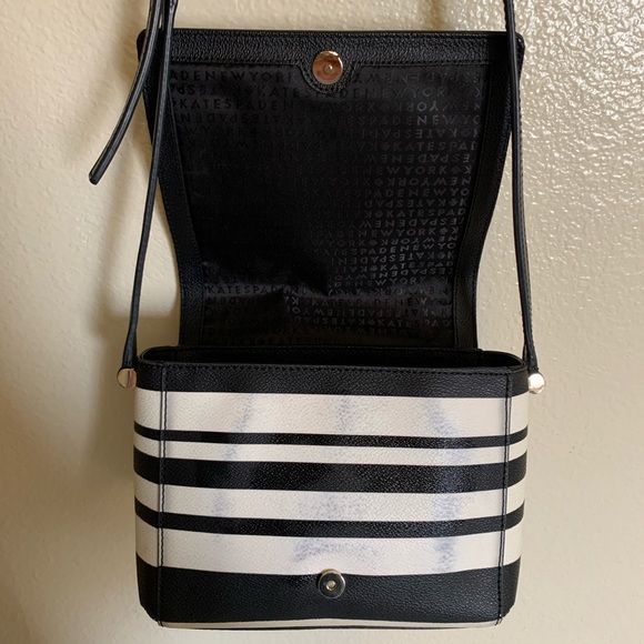 (SOLD) Kate Spade Black & White Stripe Purse - Picture 3 of 5
